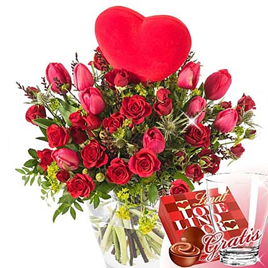 Grobe Liebe With Vase and Lindt Lindor