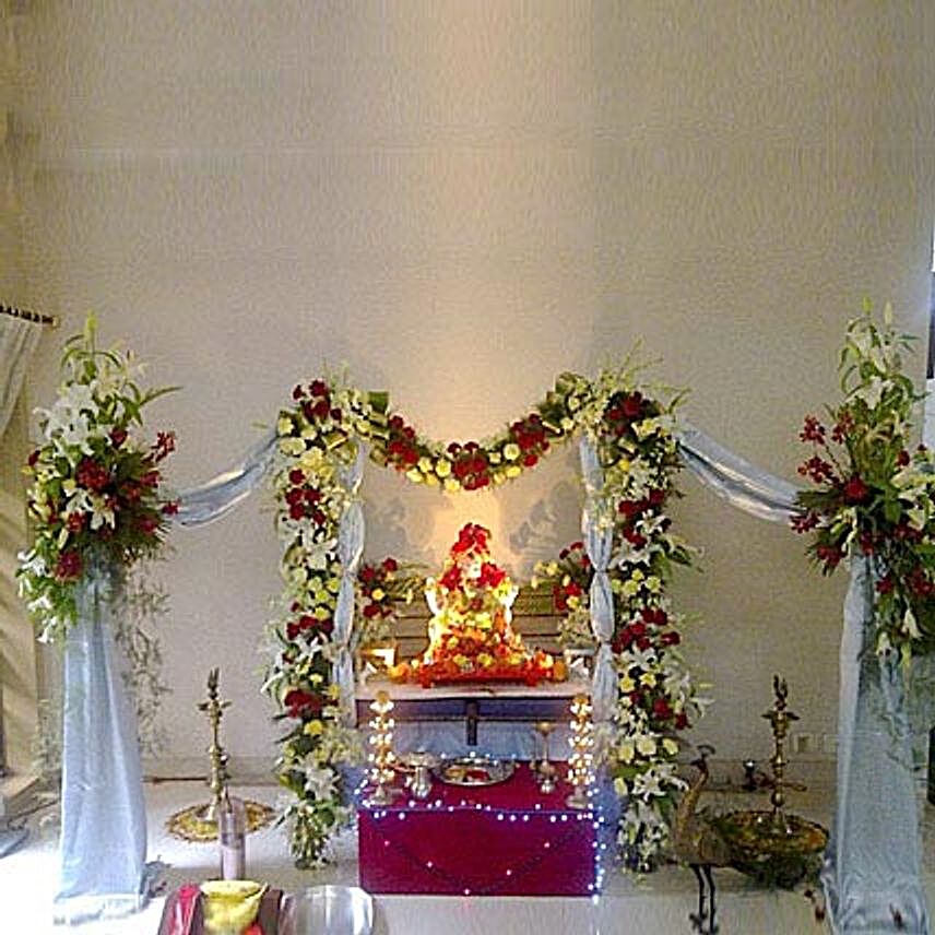 Classic Ganesh Chaturthi Decoration
