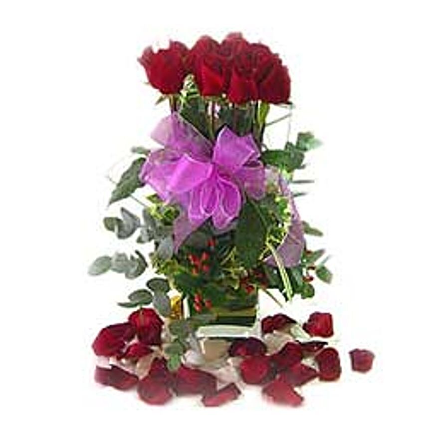 12 Roses in vase Arrangement MAL