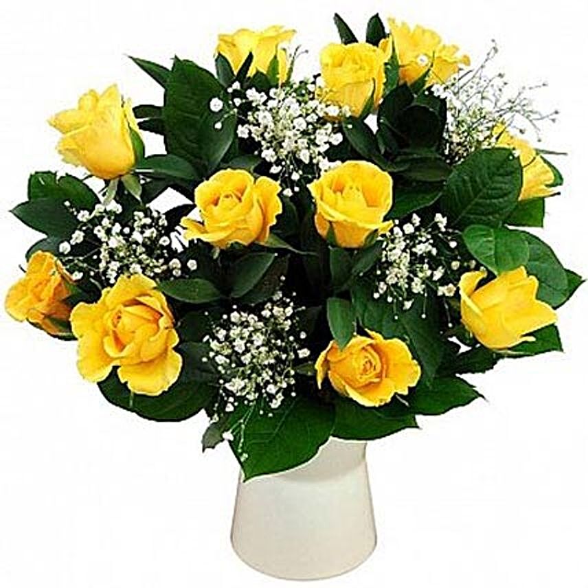 Shine Onbouquet Of 12 Yellow Roses