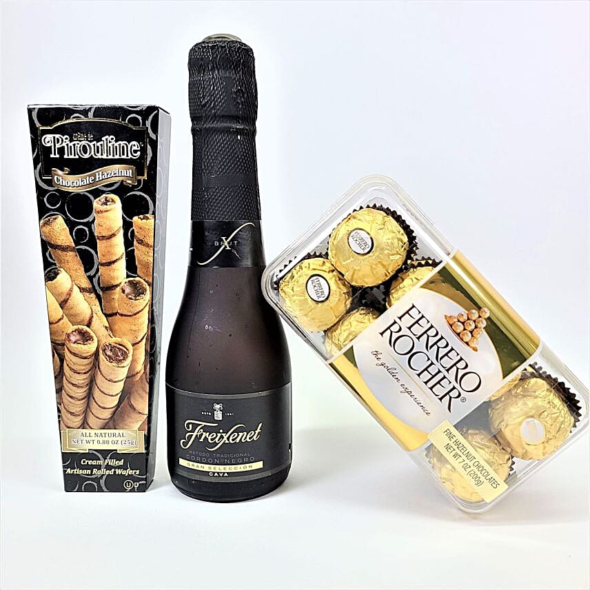 /images/pr/canada/l/v20211222112916/freixenet-wine-and-tasty-treats-gift-combo_1.jpg