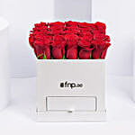 /images/pr/oman/l/v20250105191659/classic-red-roses-arrangement_2.jpg