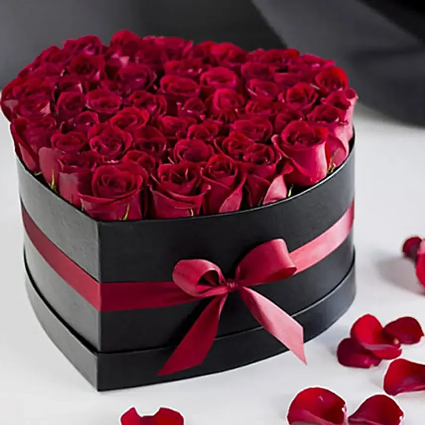 /images/pr/philippines/l/v20190315154147/romance-straight-from-the-heart_1.jpg