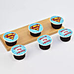 /images/pr/qatar/l/v20221004162125/you-are-my-hero-cupcakes_1.jpg