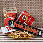 /images/pr/l/v20211208160827/new-year-greetings-tasty-delights-hamper_1.jpg