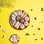 /images/pr/l/v20230711132323/flavoured-kaju-katli-in-double-peacock-box-500-gms_3.jpg