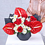 /images/pr/l/v20231016162612/timeless-red-rose-anthurium-elegance_5.jpg