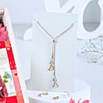 /images/pr/l/v20240104150026/blooms-and-charms-valentines-hamper_3.jpg
