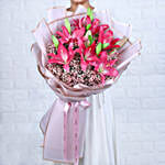 /images/pr/l/v20240203105352/pretty-in-pink-floral-bouquet_6.jpg