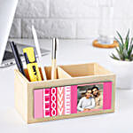 /images/pr/l/v20240514151318/personalised-pen-stand-gift_2.jpg