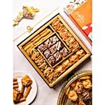 /images/pr/l/v20240719155954/handcrafted-kundan-rakhi-set-n-regalia-baklava-box_3.jpg