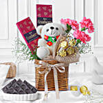 /images/pr/l/v20250227112219/blissful-hugs-n-floral-charm-womens-day-gift_1.jpg
