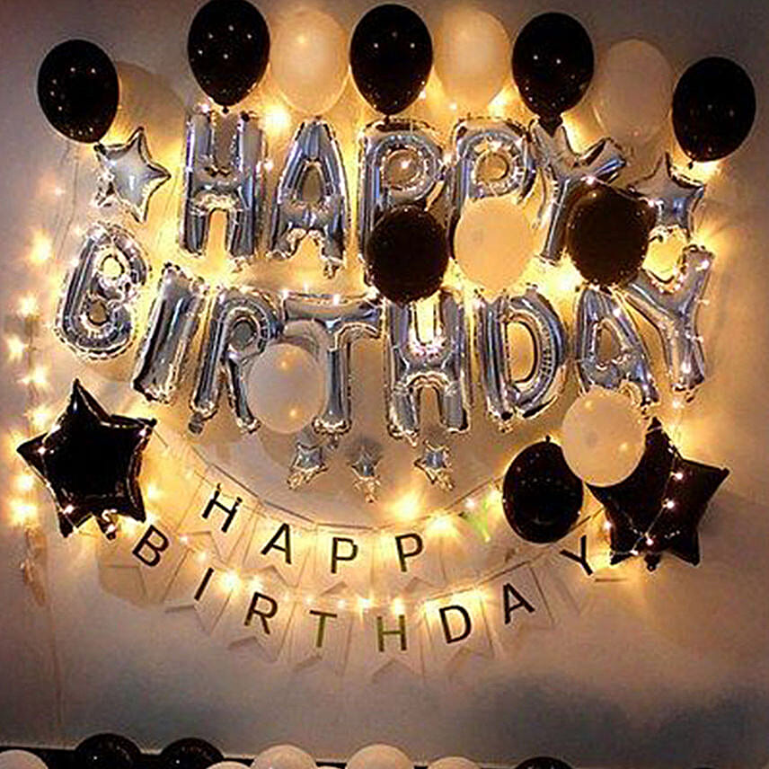 /images/pr/uae/l/v20240202183929/black-and-white-birthday-surprise_1.jpg