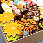 /images/pr/uae/l/v20220510165343/so-much-yum-in-a-box_2.jpg