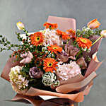 /images/pr/uae/l/v20220518165847/amber-awe-flowers-with-cake_4.jpg