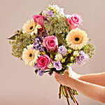 /images/pr/uk/l/v20230609171019/thinking-of-you-rose-bouquet_2.jpg