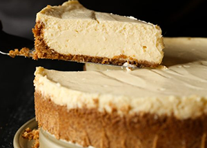7 Pro Tips For Baking The Perfect Cheesecake At Home