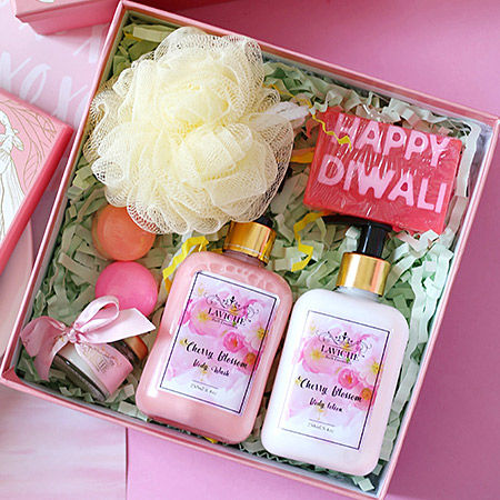 Diwali Grooming hampers