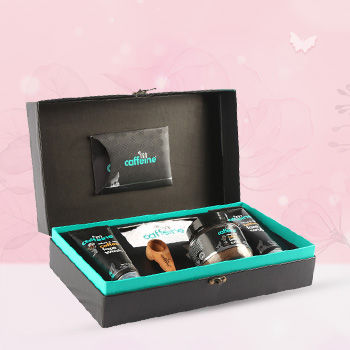 Cosmetics N Hampers online