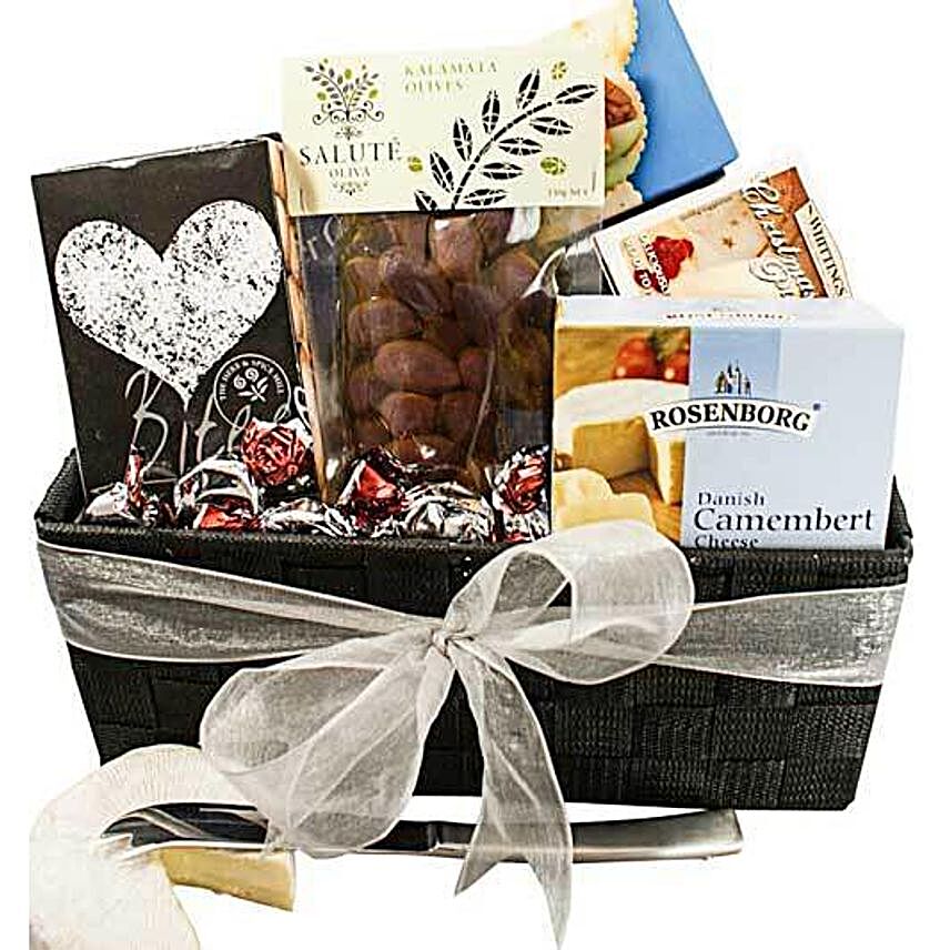 Savoury Snacks Christmas Hamper:Thanksgiving Gift Delivery in Australia
