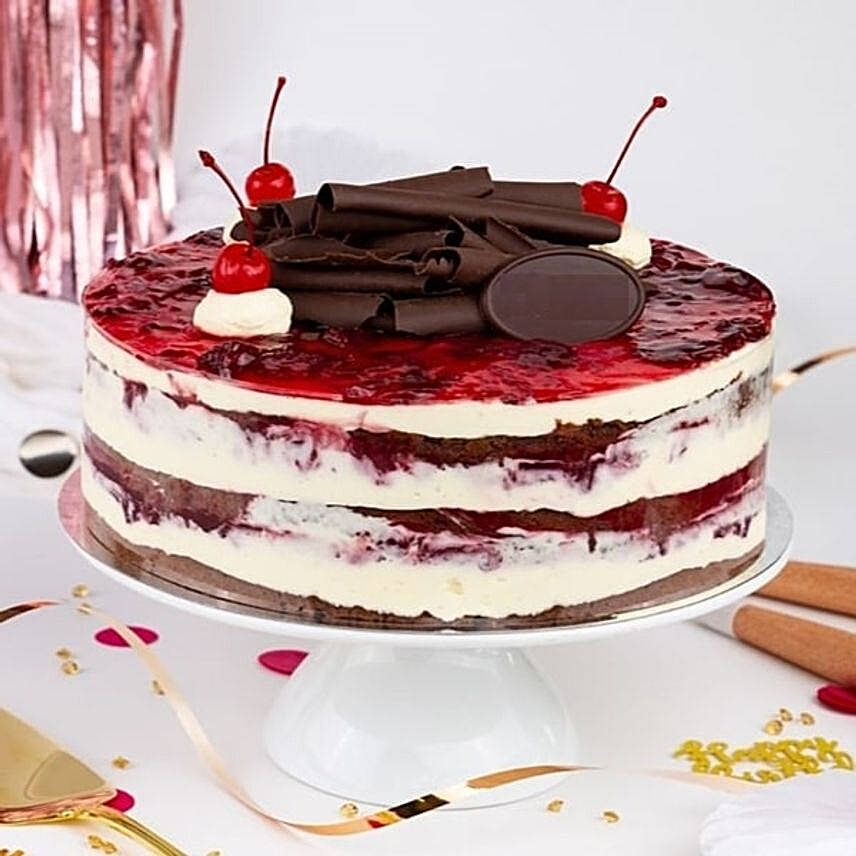 Yummy Black Forest Cake:Send Valentines Day Gifts to Australia