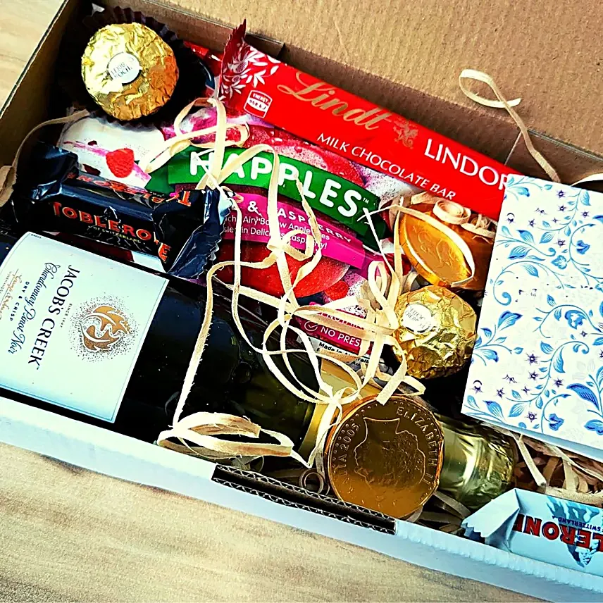 Bubbles & Celebrations Hamper
