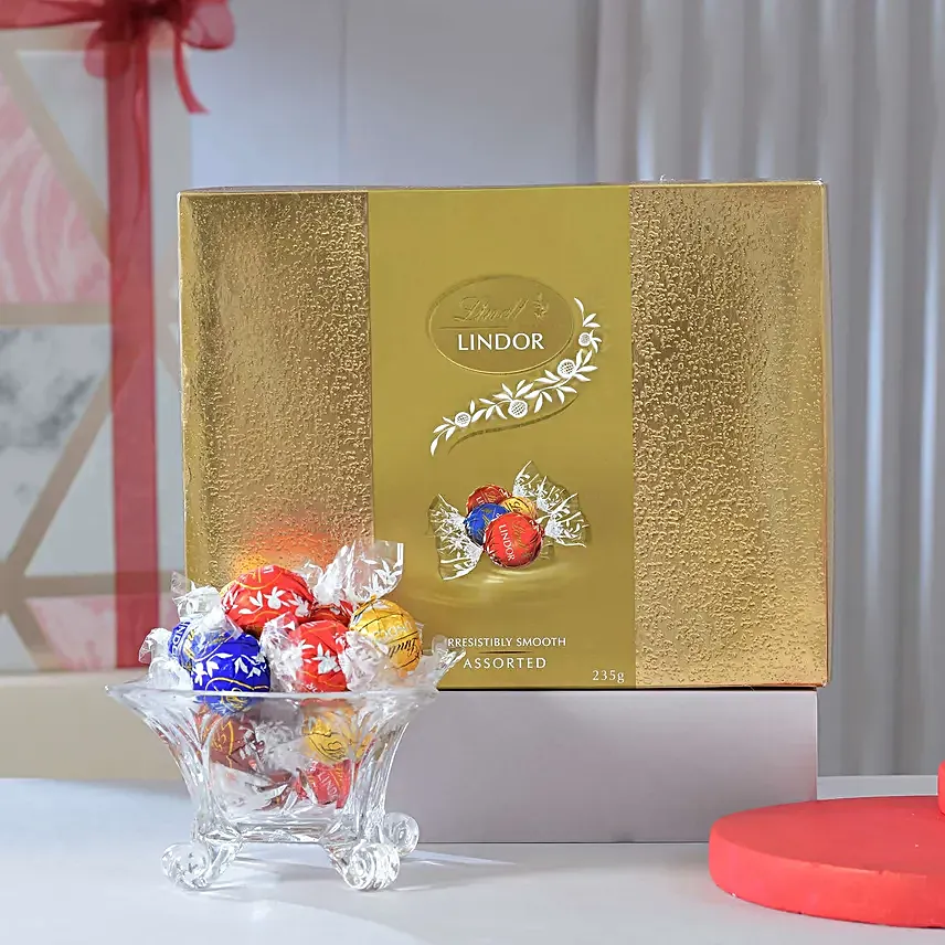 Festive Wines N Sweet Treats Gift Set