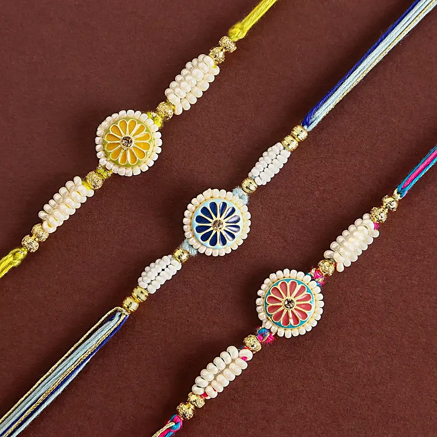 Floral Heritage Round Rakhi Set of 3 N Nuts Combo