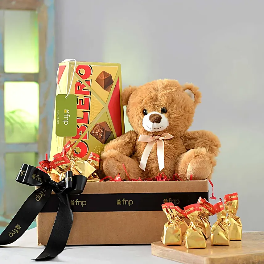 Hugs N Sweets Love Special Hamper