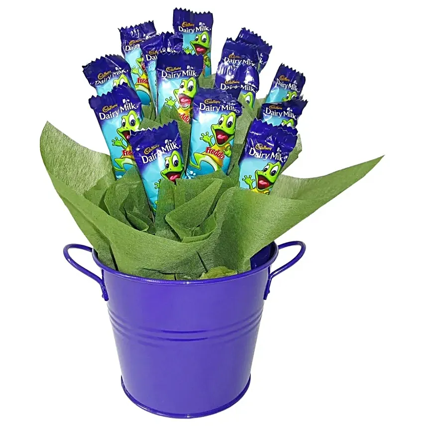Leaping Lilypad Sweet Arrangement