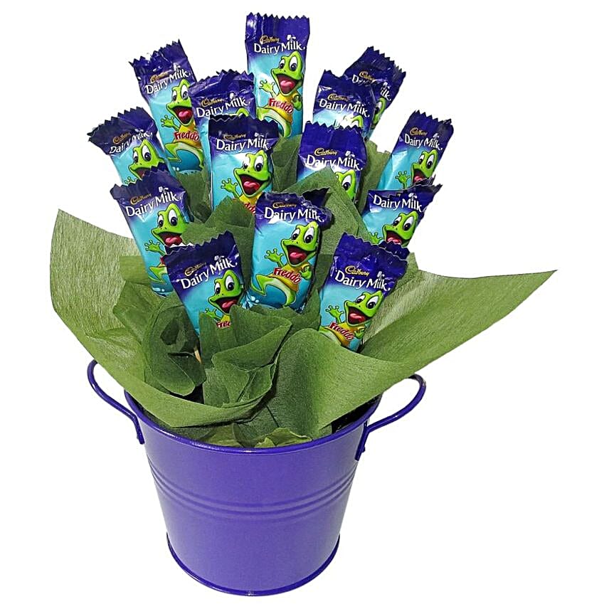 Leaping Lilypad Sweet Arrangement
