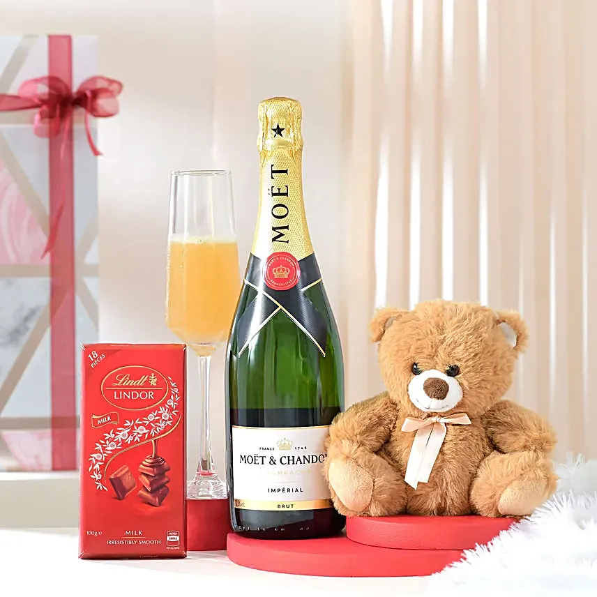 Wine N Sweet Cuddles Gift Symphony