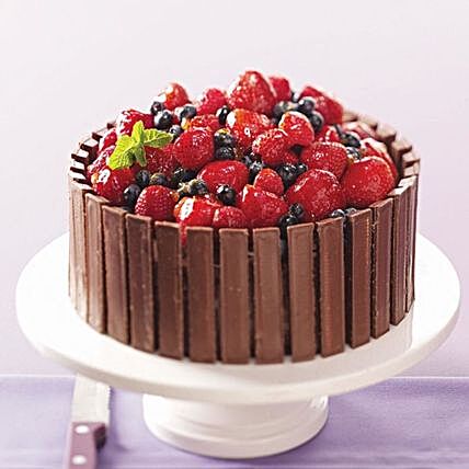 Chocolate Fruit Basket Cake:Corporate hampers to Bahrain