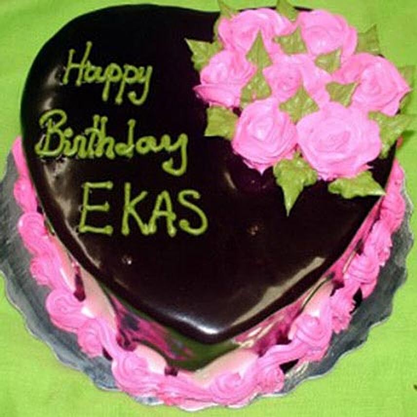 Eggless Heartshaped Chocolate Cake
