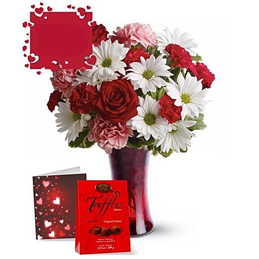 Hugs And Kisses Perfect Gift Set:Flowers and Chocolates Delivery in Canada