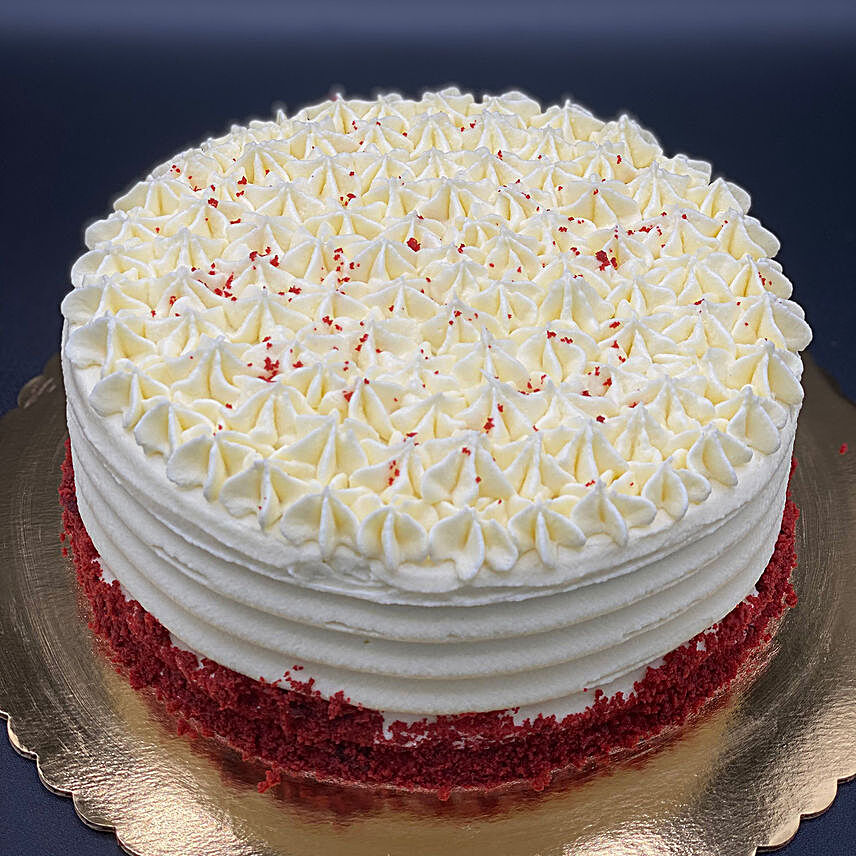 Flavoursome Red Velvet Eggless Cake