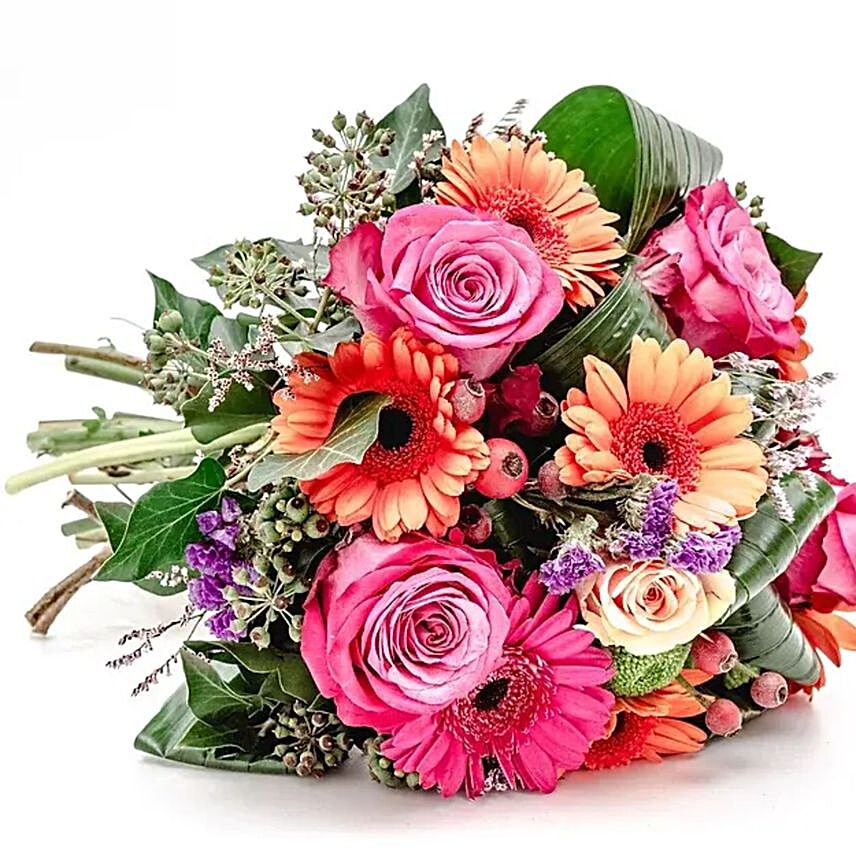 Ravishing Mixed Flowers Bouquet:Valentine's Day Flower Delivery in Canada