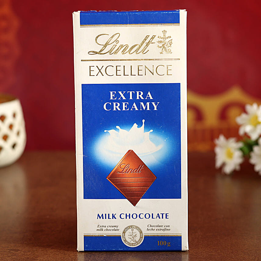 Cashews And Lindt Chocolate Combo