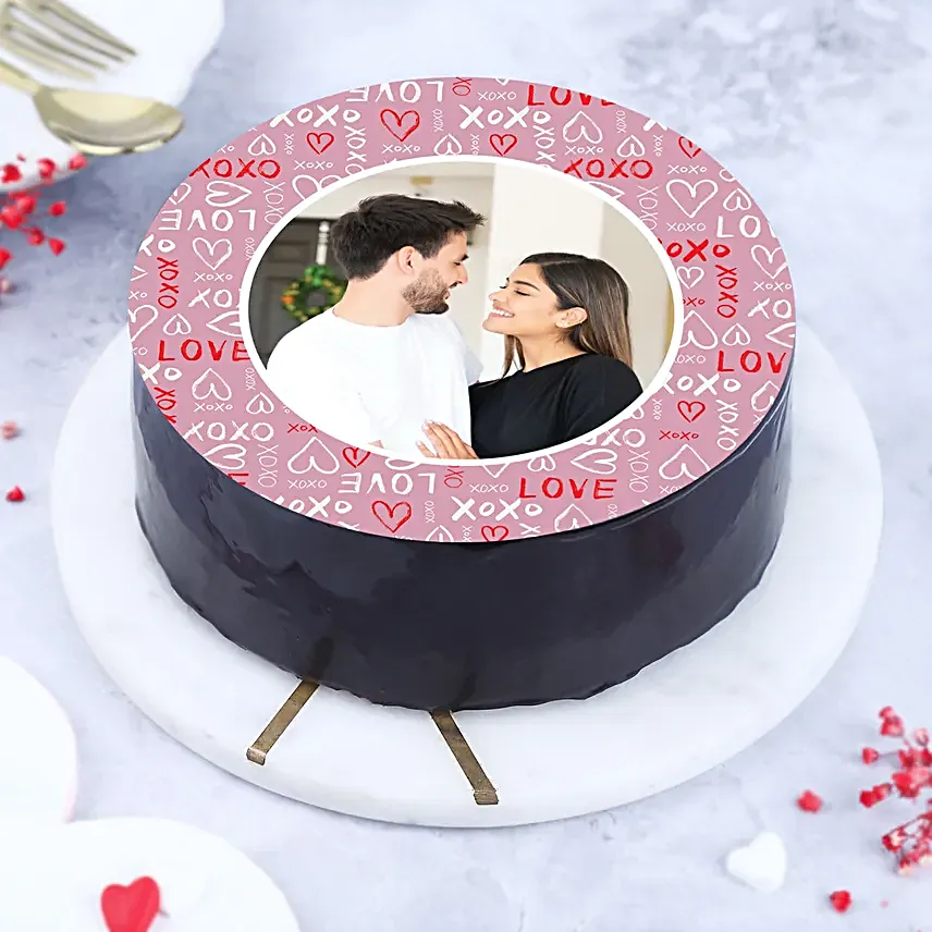 Love Frame Chocolate Cake Half Kg