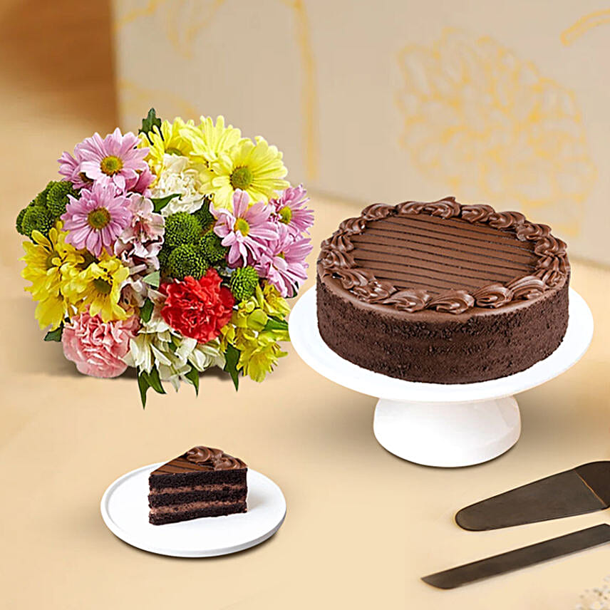Mixed Flowers And Chocolate Cake