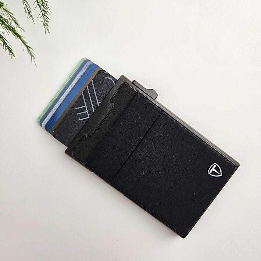 Premium groomimg set with Personalized Card Holder