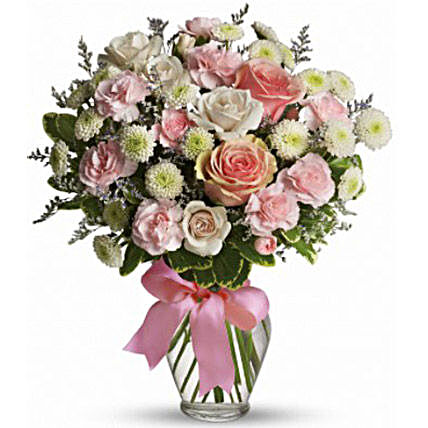 Pink Flowers Bouquet:New Year Gifts in Canada