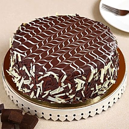 Triple Chocolate Cakehalf Kg:Cake Delivery in Canada