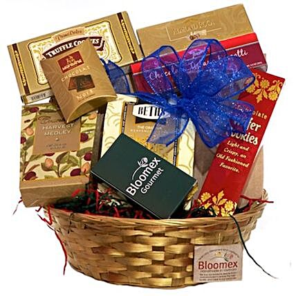 Seasons Greetings Treats Basket:Send New Year Gifts to Canada
