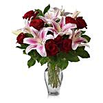 Delightful Roses And Lilies Bunch