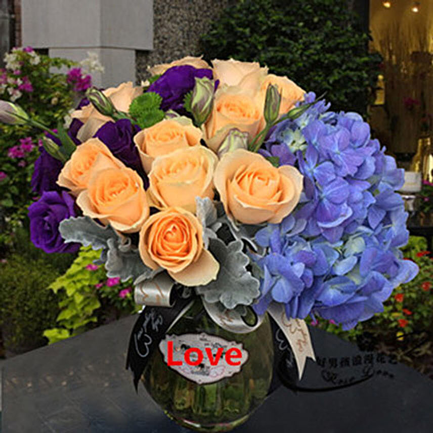 Mesmerizing Flower Vase Arrangement