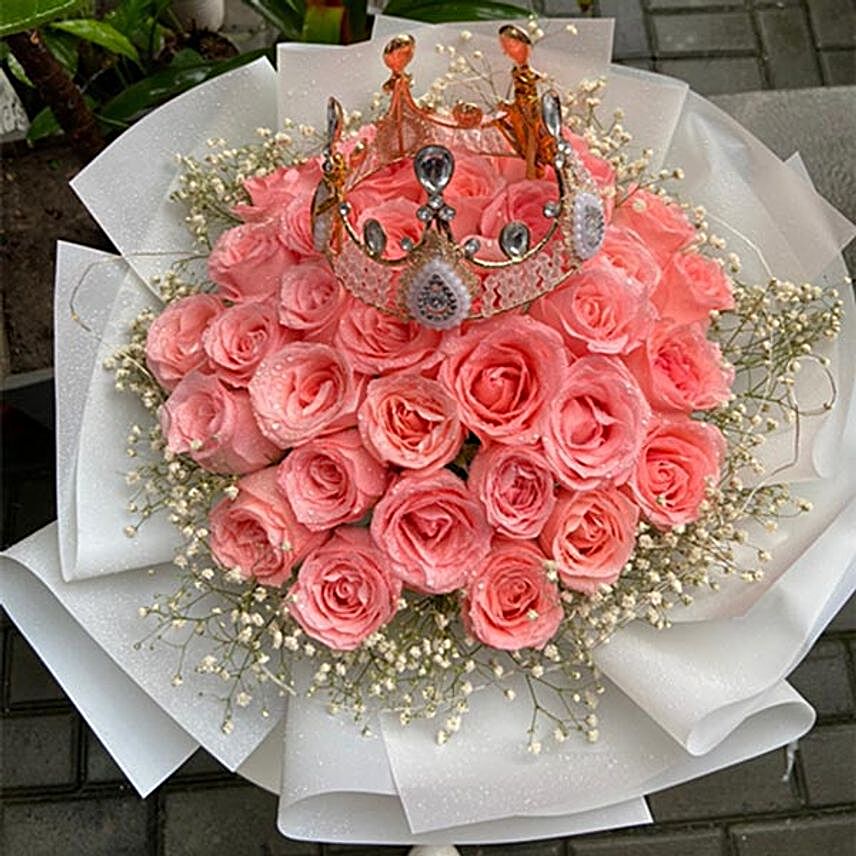 Love In Heart Pink Rose Bouquet