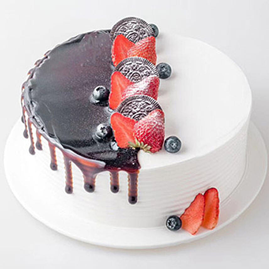 Delicious Cream Fruit Cake