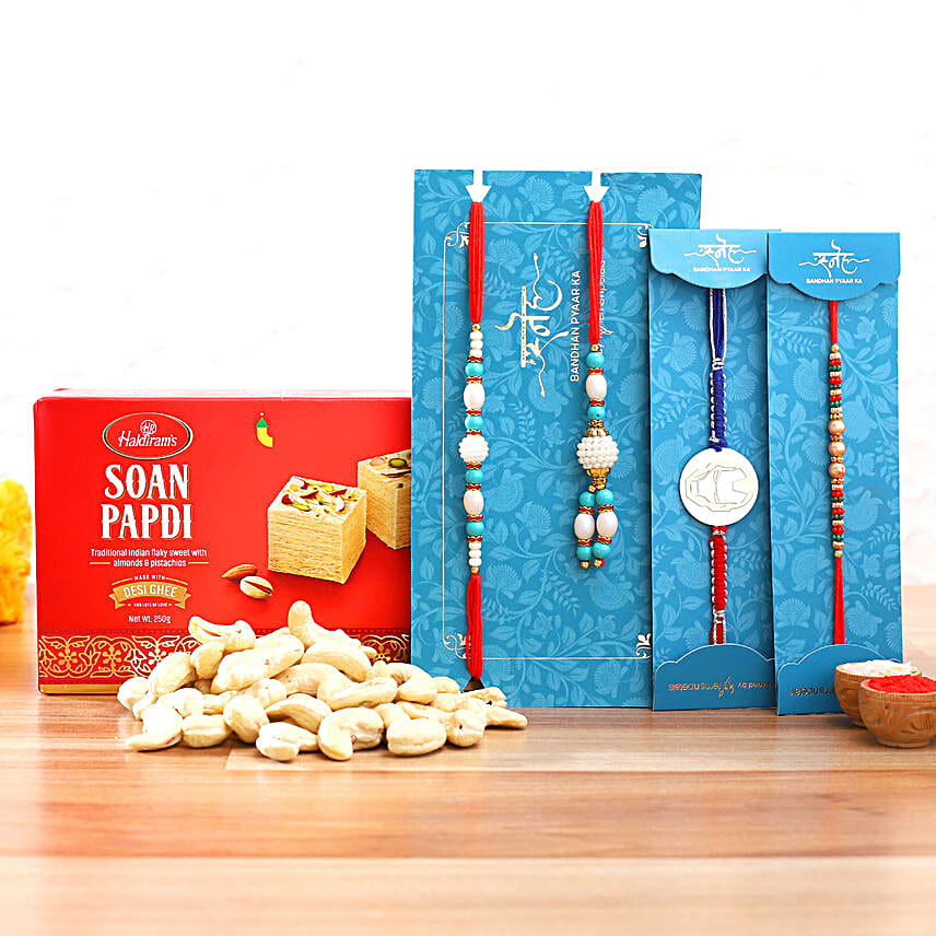 Family Rakhi Set With Cashew And Soanpapdi