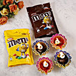 Set Of 4 Designer Diyas And Mandm Chocolates